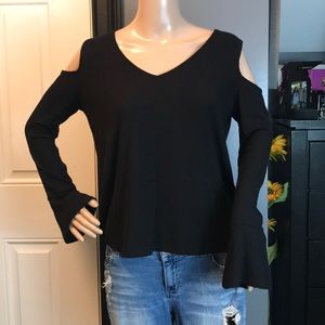 SO size medium. Black long sleeve off shoulder
